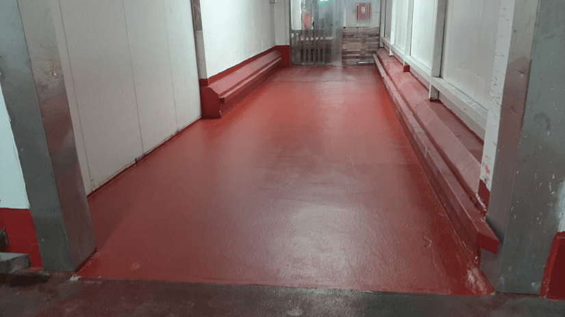 יציקת רצפה אפוקסית במפעל